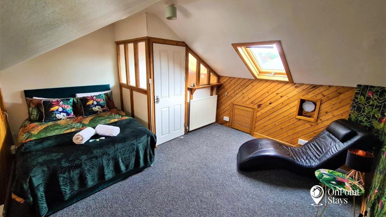 Lovely Spacious 5 Bedroom Home Near Chester City Centre المظهر الخارجي الصورة
